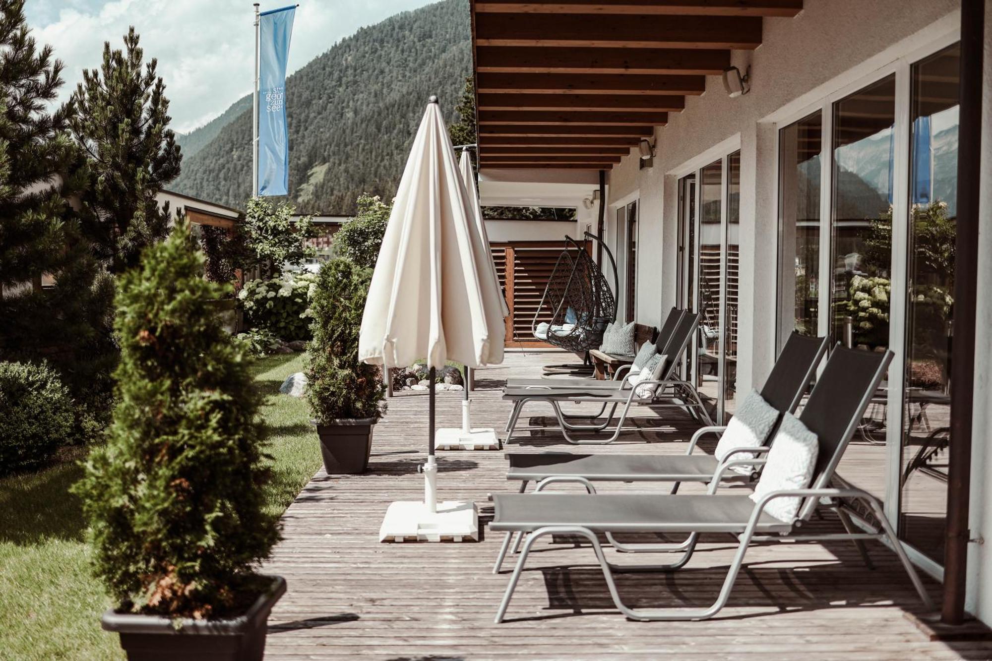 Hotel St. Georg Zum See 마우라흐 외부 사진